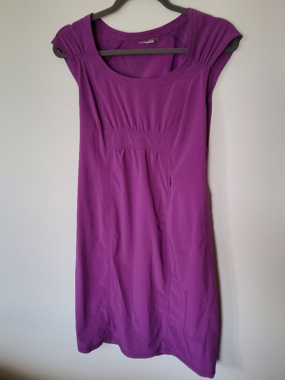 Athleta purple dress Ruched cap sleeves and empire waist size M